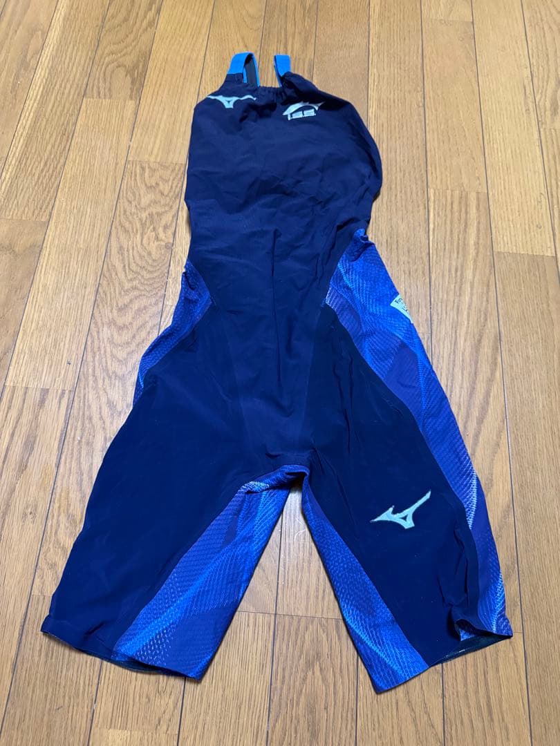 美品　イトマン　ミズノ　競泳水着　高速水着　GX SONIC V MR M