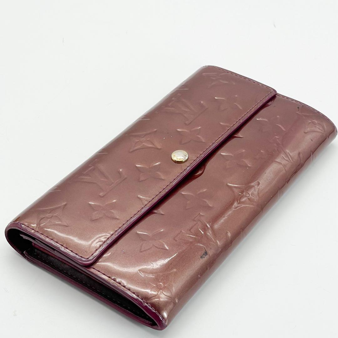 ルイヴィトン　ポルトフォイユ　サラ　ヴェルニ　モノグラム　パープル　長財布