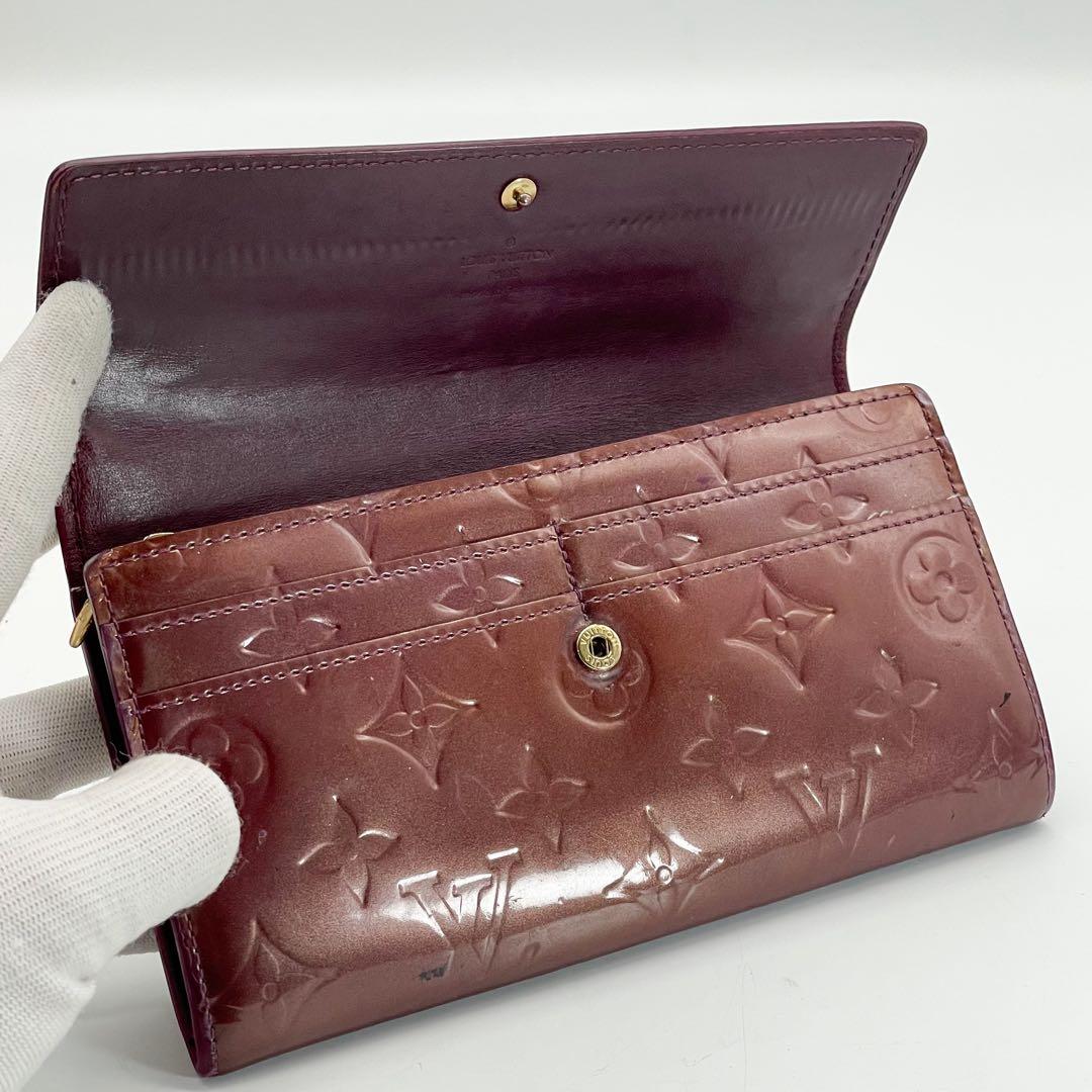 ルイヴィトン　ポルトフォイユ　サラ　ヴェルニ　モノグラム　パープル　長財布