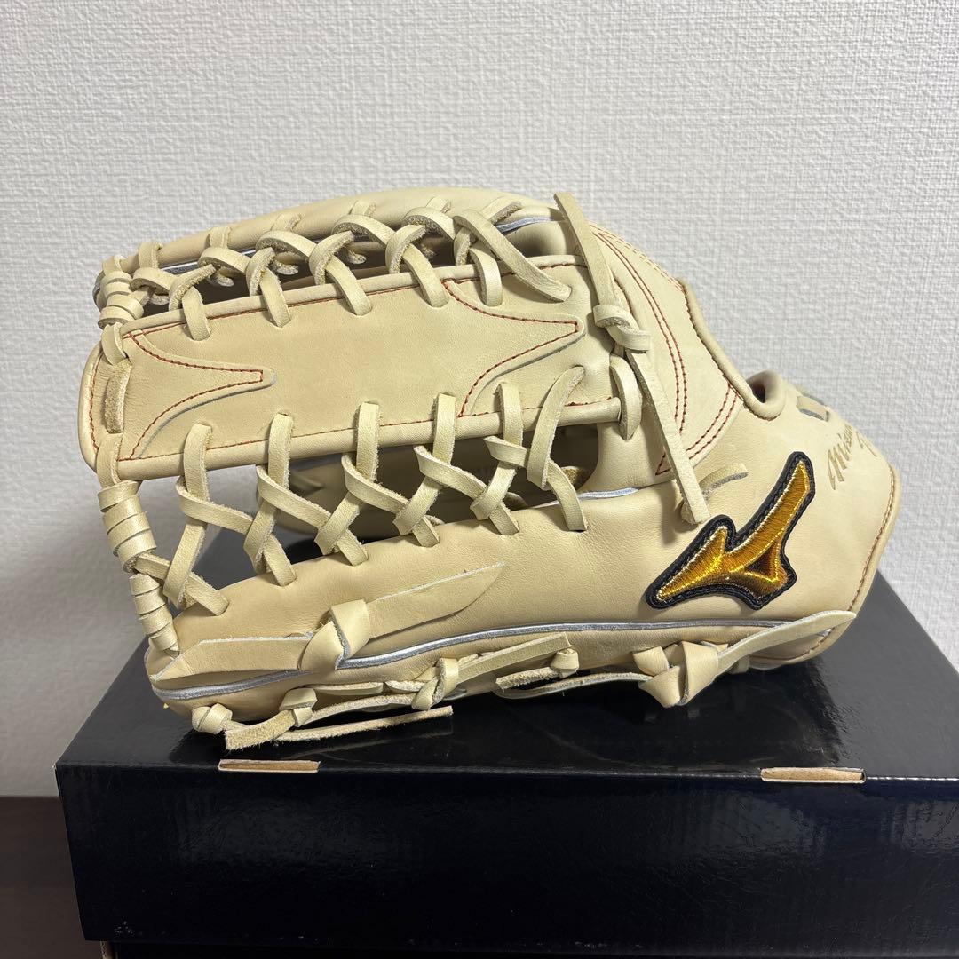 ミズノプロ　硬式　外野　グラブ　グローブ　定価66,000円　ブロンド