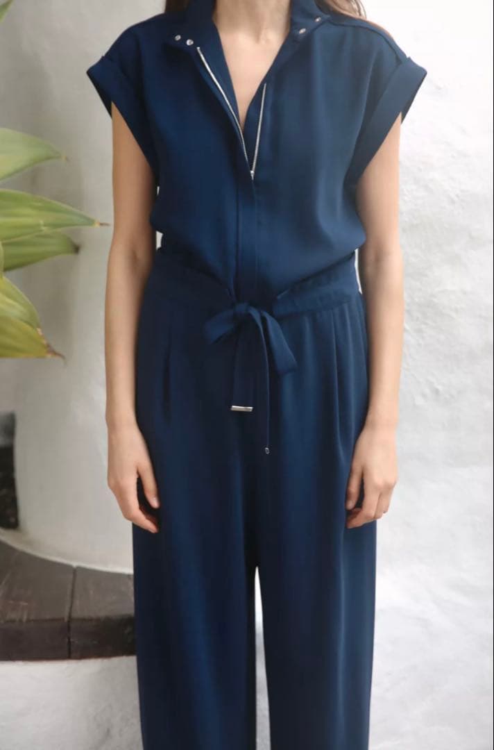 【新品未使用】【完売商品】ZARA ザラ ベルト付き　クレープジャンプスーツ Ｓ