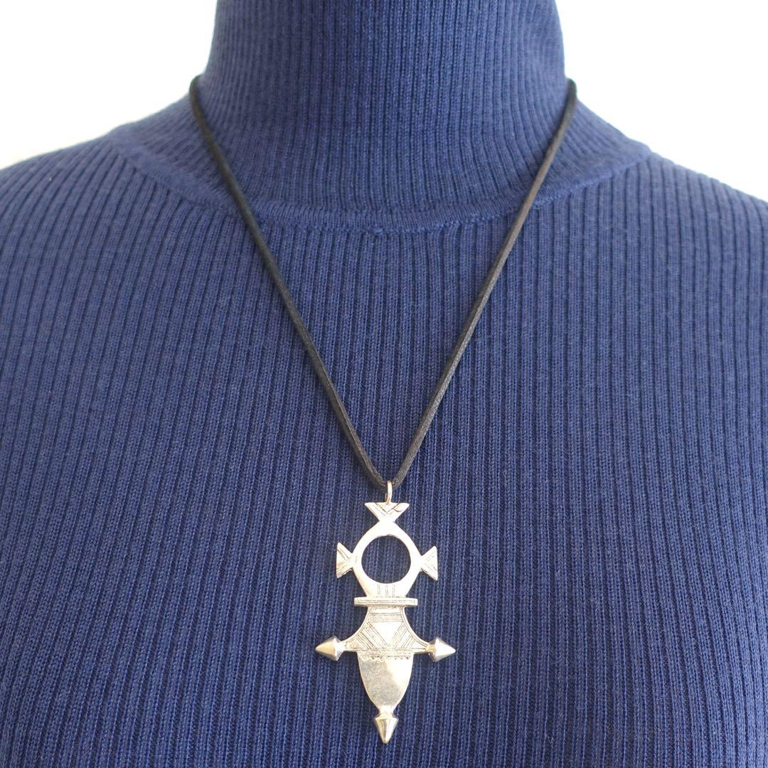 【モロッコ】トゥアレグ族 シルバージュエリー ネックレス 民族アクセサリー