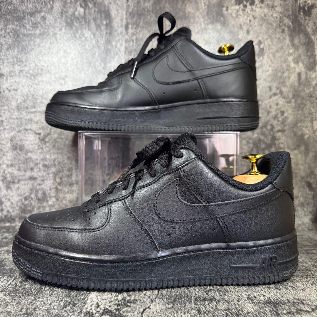 【極美品】NIKE エアフォース1 LOW 07 トリプルブラック 24cm