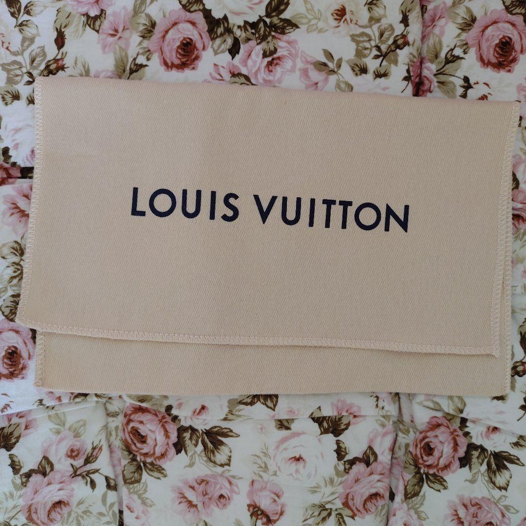 ヘッド　バンド　LV アイコニック　ストラス