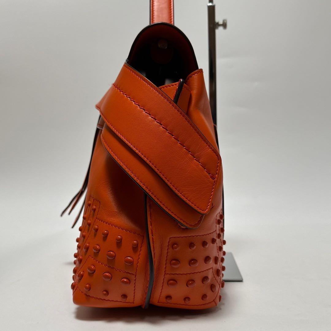 t23【極美品】保存袋付　トッズ　ウェーブ　スタッズ　レザー2wayショルダー.