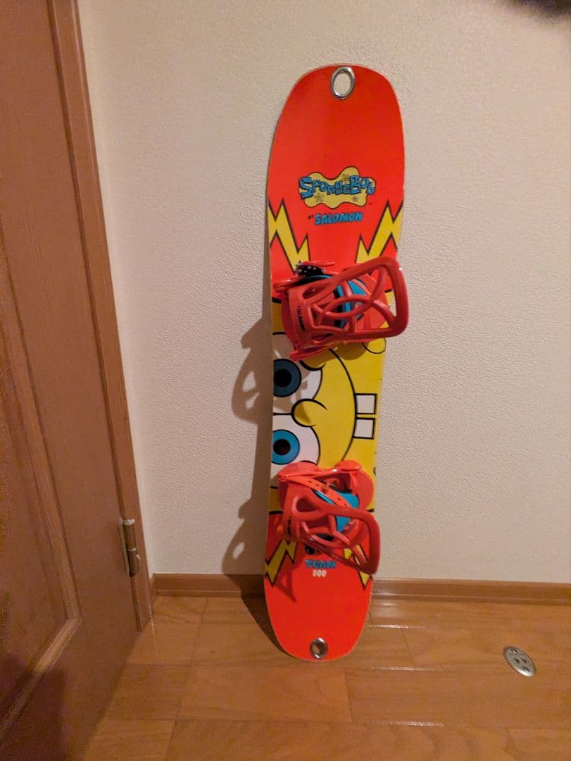サロモン スポンジボブ スノーボード 100 キッズ　ジュニア　板