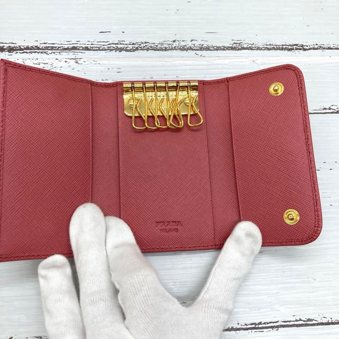 専用です❣️購入しないでください❣️PRADA プラダ サフィアーノレザー 6連