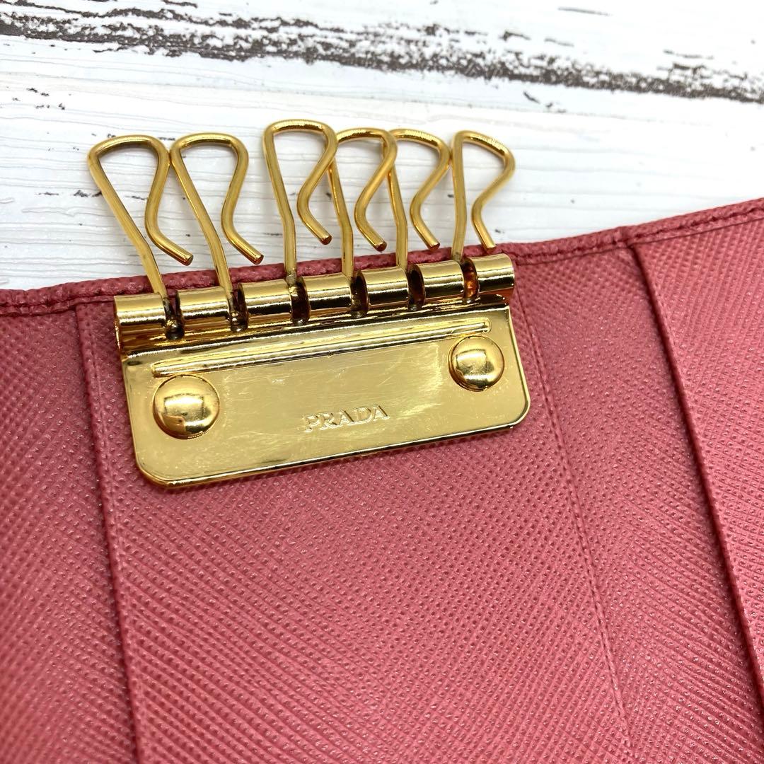 専用です❣️購入しないでください❣️PRADA プラダ サフィアーノレザー 6連