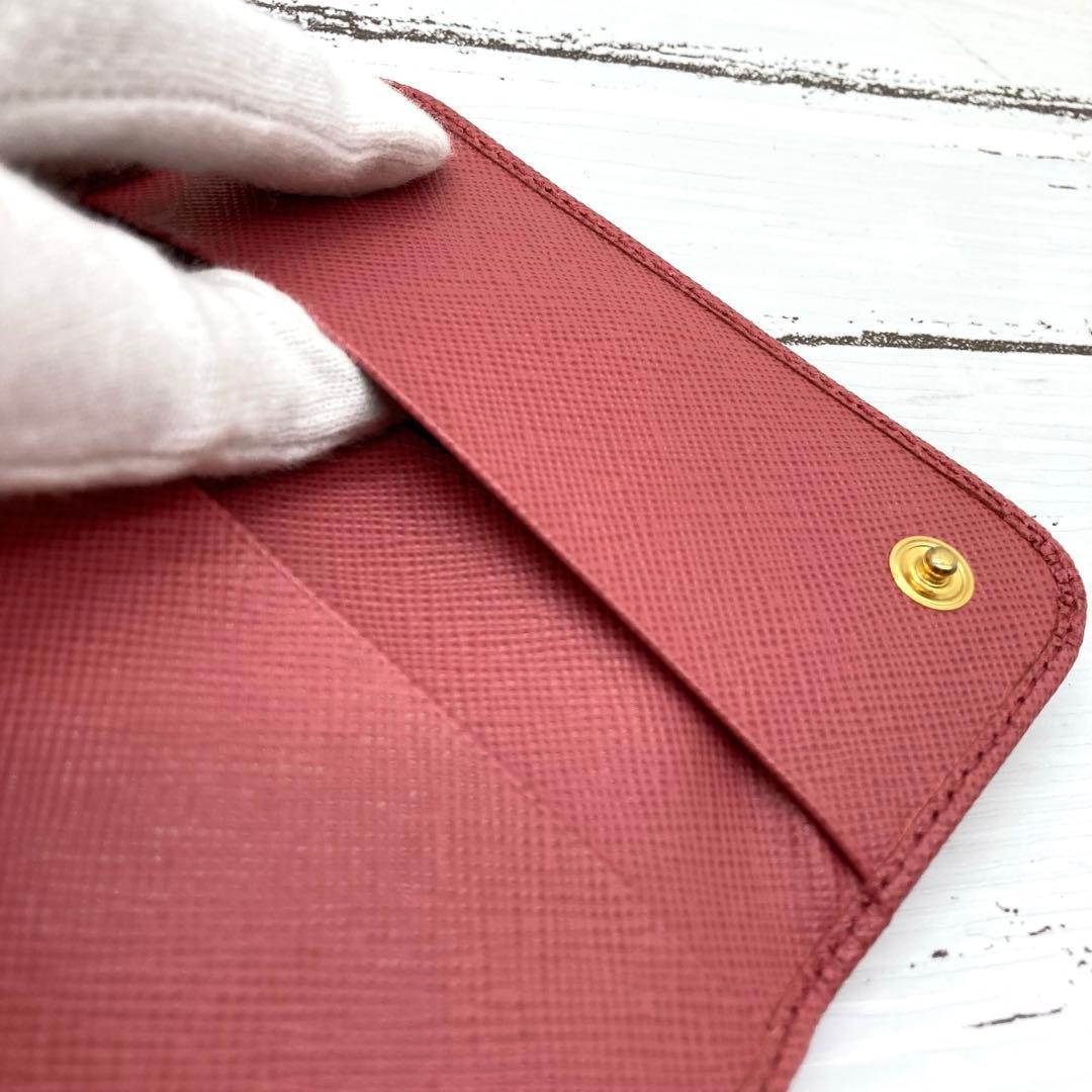 専用です❣️購入しないでください❣️PRADA プラダ サフィアーノレザー 6連