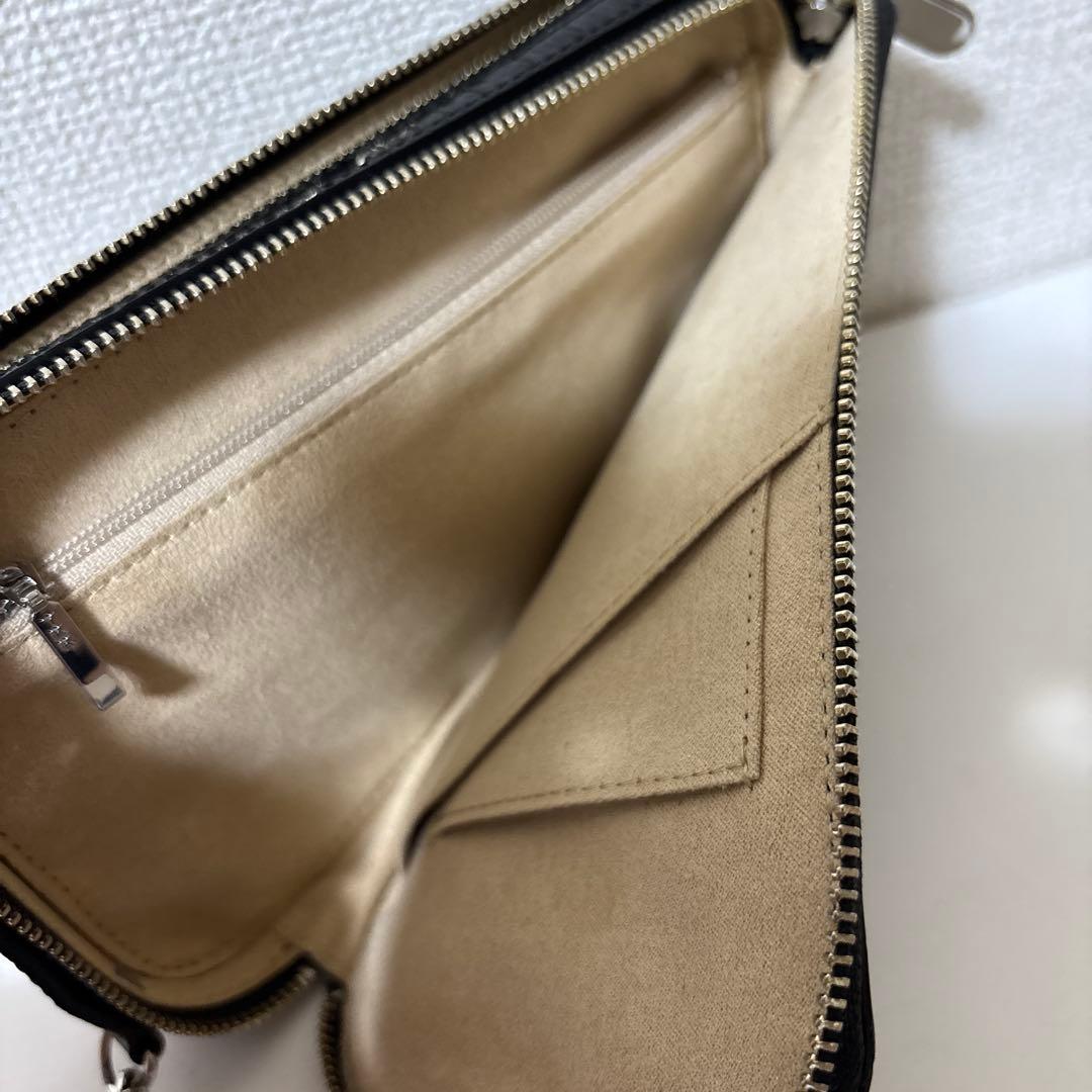 ATAO アタオ アミュレット　ショルダーウォレット　ショルダーバッグ　スマホ