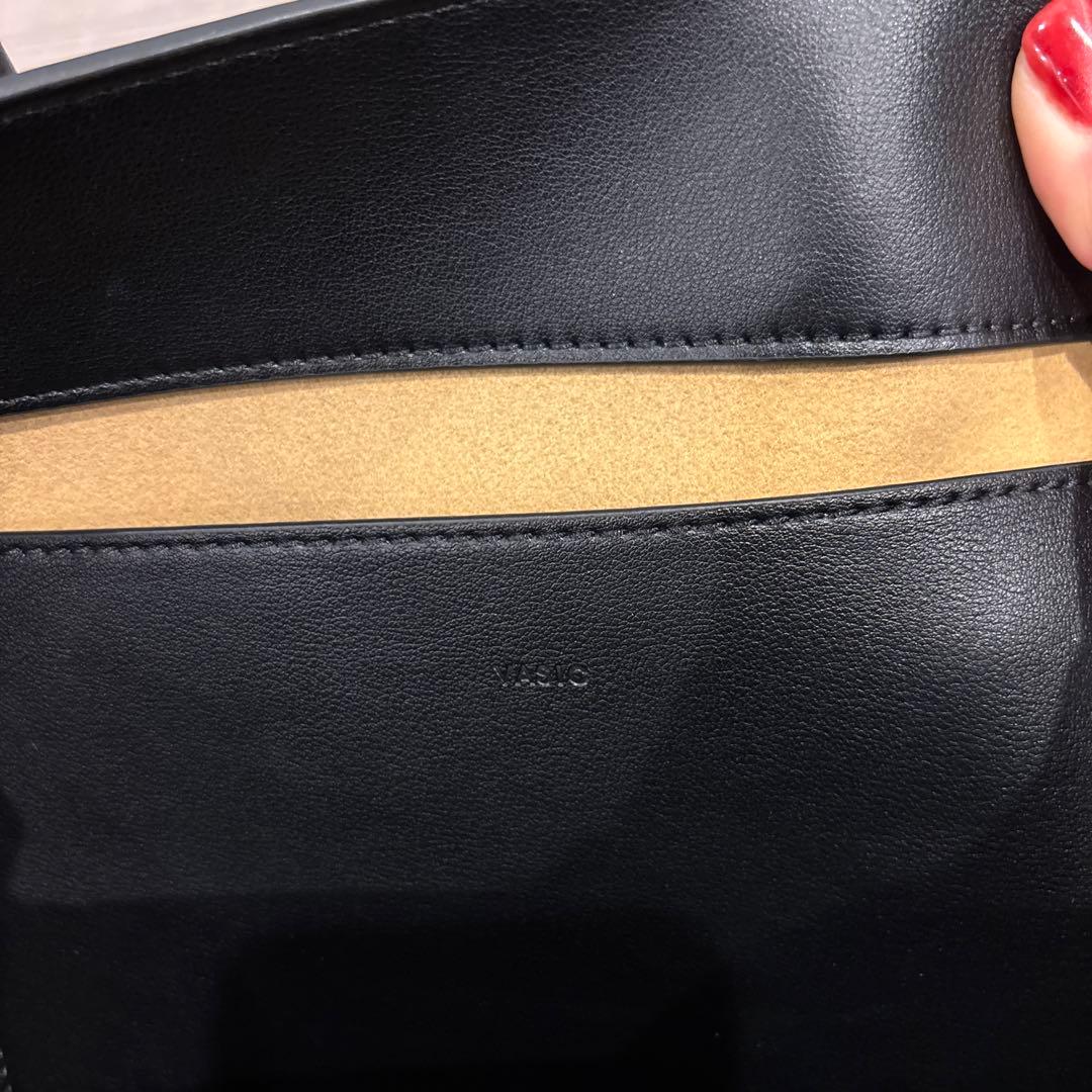 ヴァジックトートバッグ美品