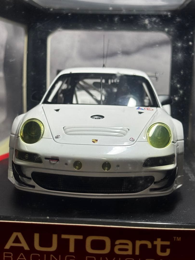 く*ん様 AUTOart 997 ポルシェ911 GT-3 RSR 1/18