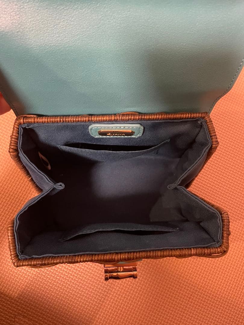 ダイアナ　かごバック