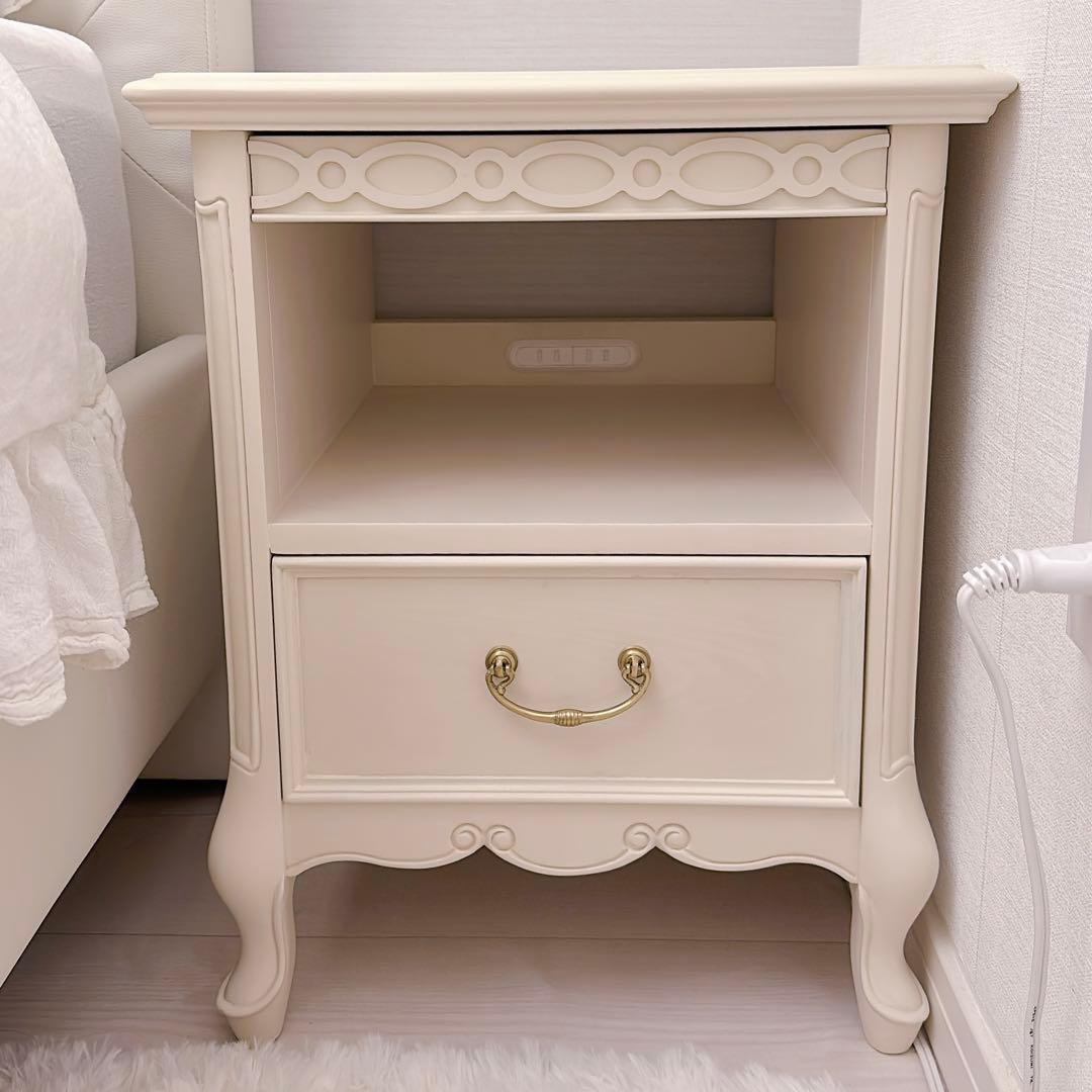 【にゃん】ロマプリ ジャルダンサイドチェスト サイドテーブル