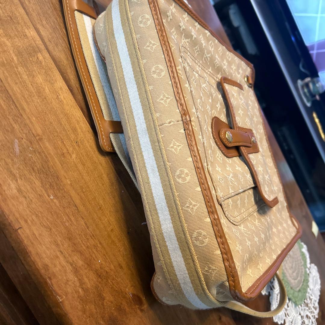 m*o様 VUITTON ショルダーバッグ