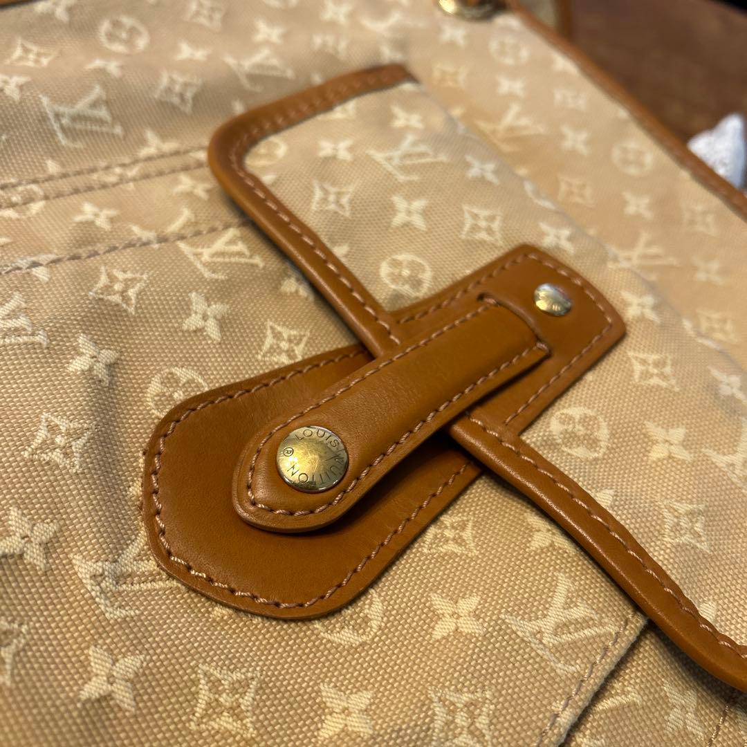 m*o様 VUITTON ショルダーバッグ