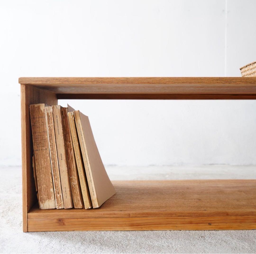 古い無垢材のローボード