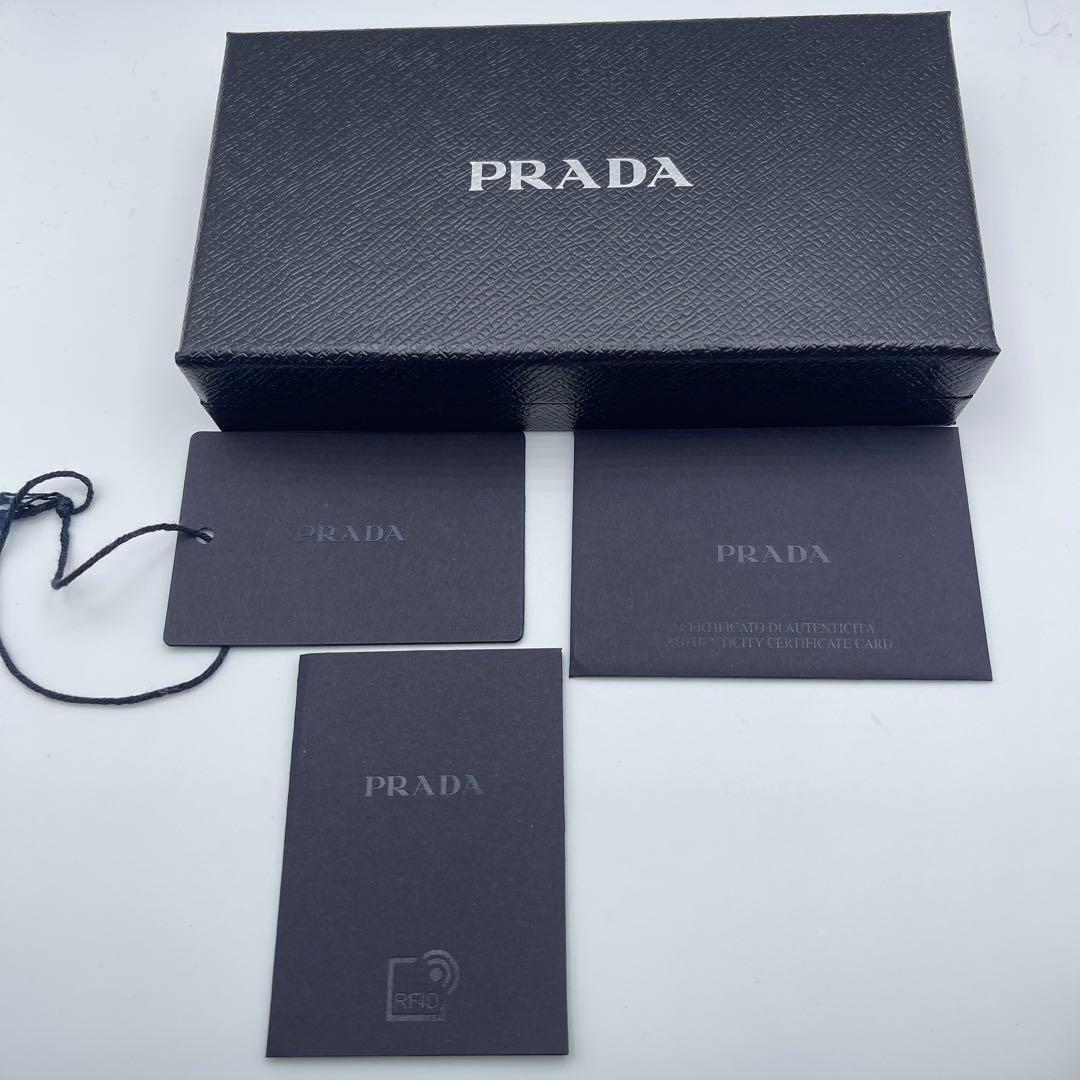 良品✨️プラダ iPhone12/12Pro ケース ブラック 三角ロゴ