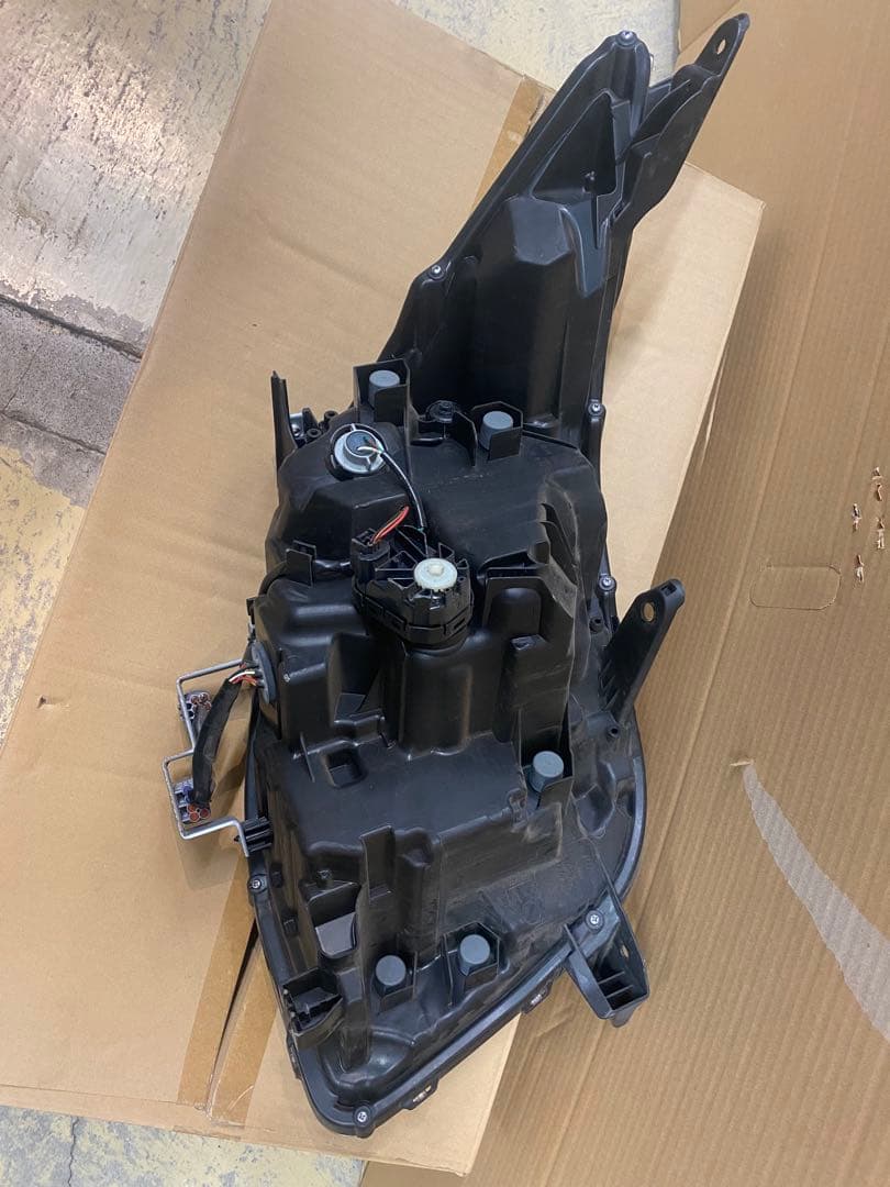 ★中古品★80ノア LEDヘッドランプユニット LH