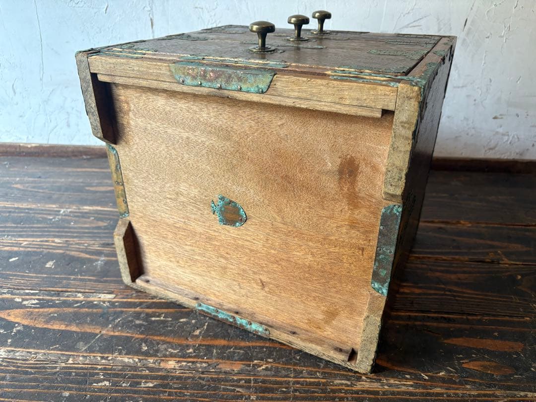 木製アンティークタンス 3引き出し 胴巻き アンティーク レトロ