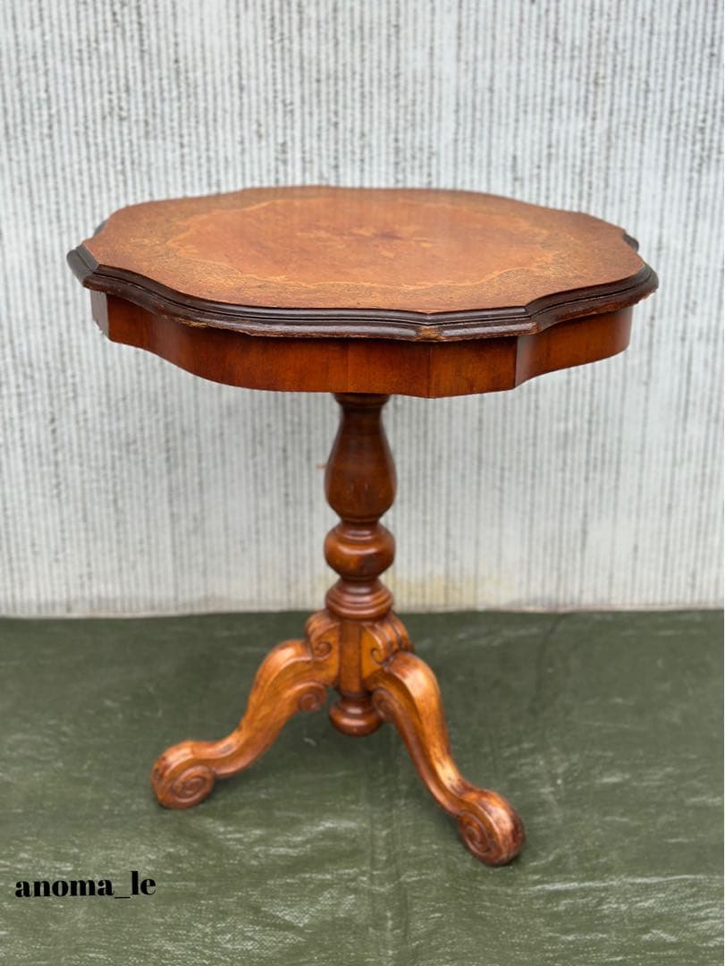 【サイドテーブル】イタリア　象嵌　エイジング　アンティークヴィンテージ◎