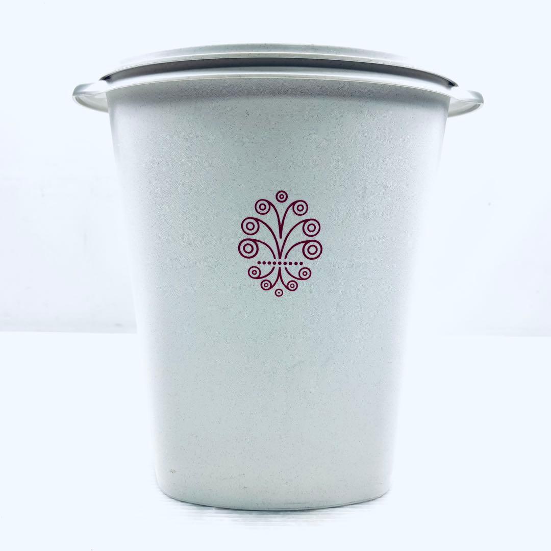 タッパーウエア　大　ホワイト