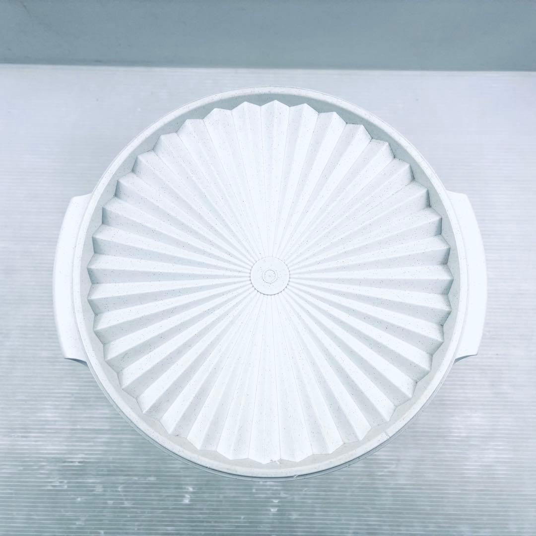 タッパーウエア　大　ホワイト