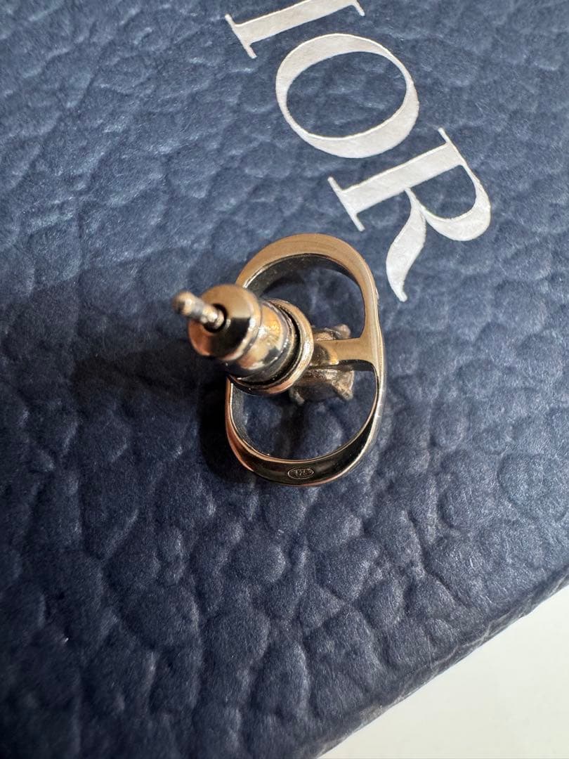 【Fyfygghhhhjh 】DIOR (ディオール) CD ピアス