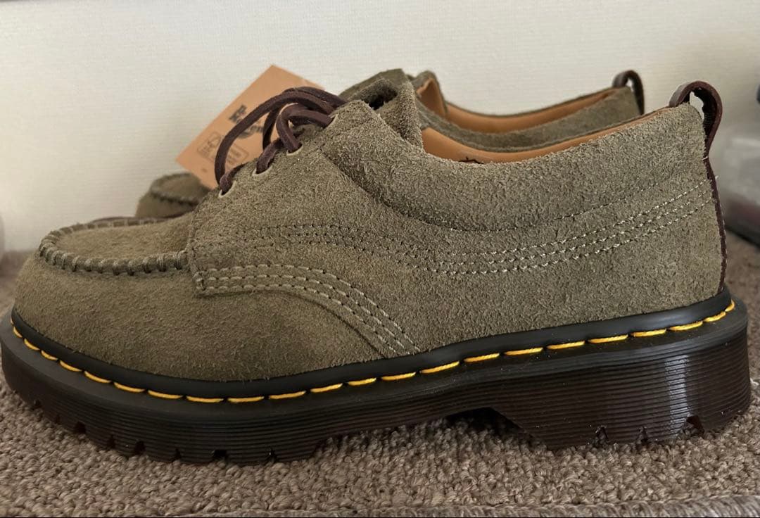 靴 Dr. Martens Lowell suede