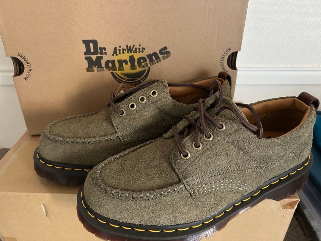 靴 Dr. Martens Lowell suede