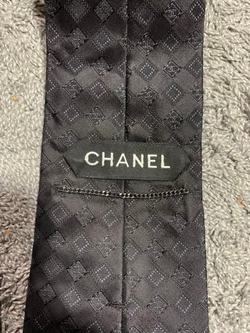 CHANEL シルク ネクタイ ダイヤモンドパターン。美品。
