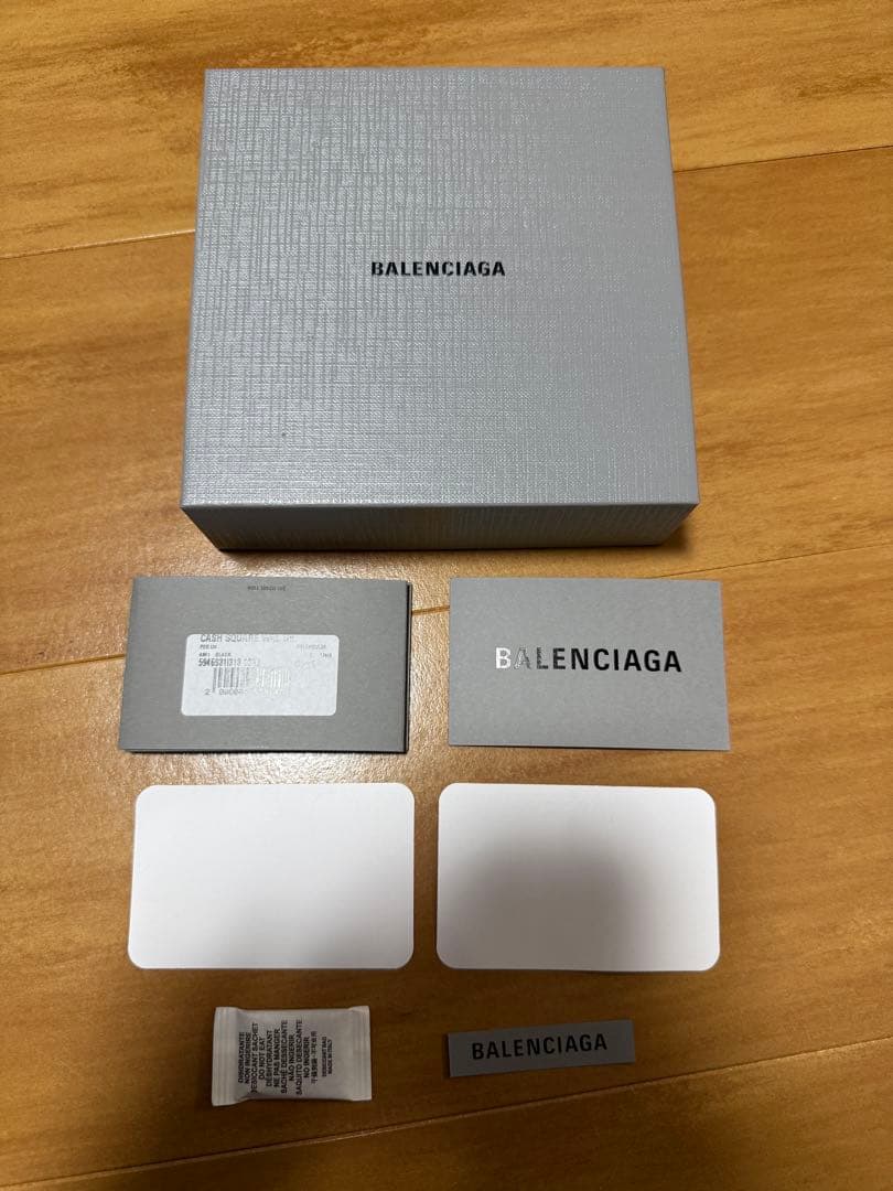 ★BALENCIAGA★二つ折り財布 バレンシアガ ジッピーウォレット ブラック