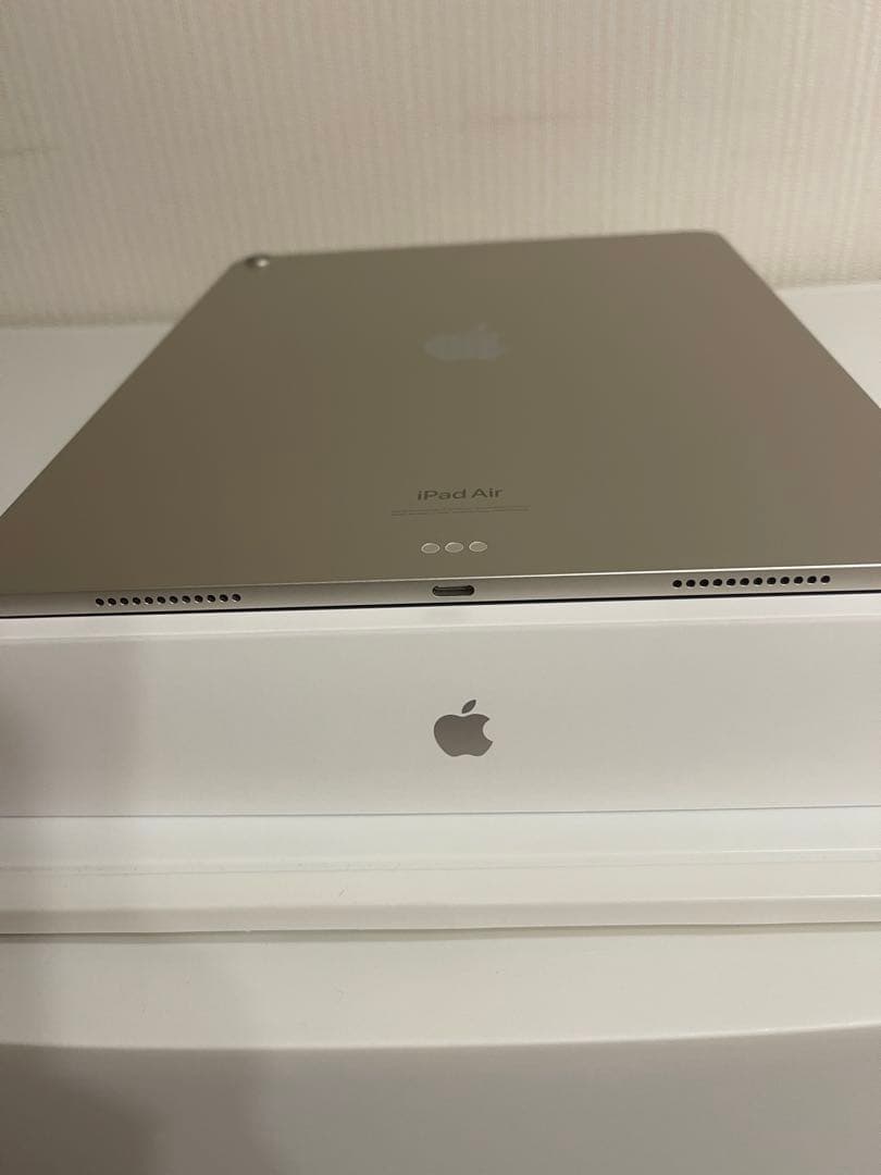 Apple iPad Air シルバー 本体　USOK
