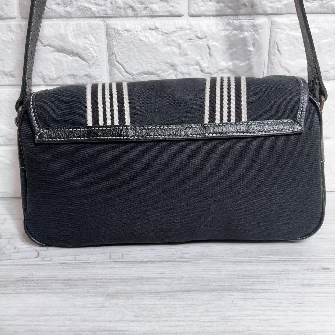 【バーバリー ブルーレーベル】　ショルダーバッグ　ホースロゴ キャンバス 黒