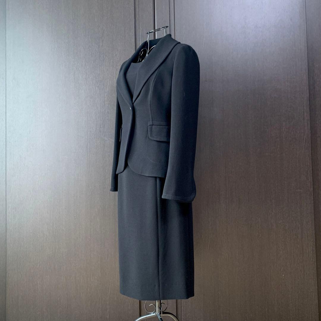 美品 AGNONA ヴァージンウール フォーマル アンサンブル クリーニング届