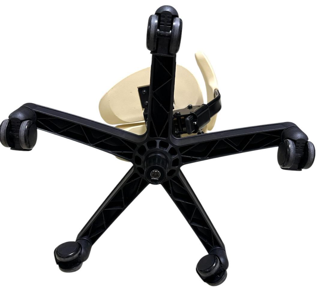 アーユルチェア　オクトパス　ベージュ　姿勢サポート　ayur chair