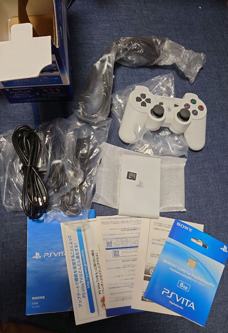 SONY PlayStationVITA VTE-1000 AA01　TV