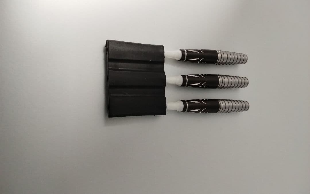 こ*め様 サングリアル!坂口優希恵!極美品!新品同品!付録未開封!ダーツセット