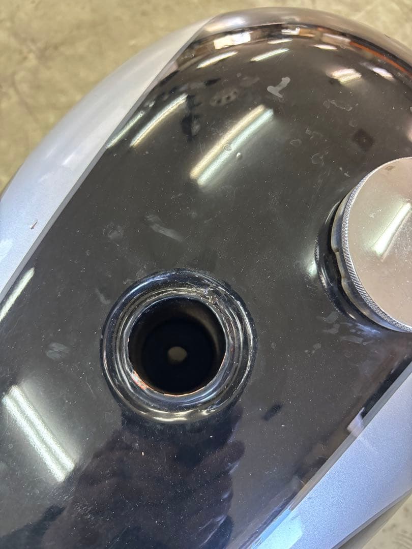 トライアンフ タンク