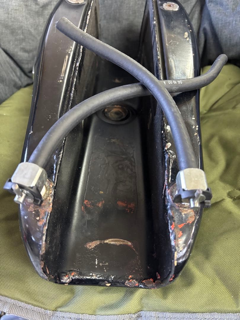 トライアンフ タンク