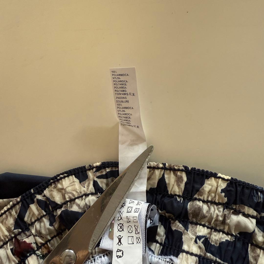 【水陸両用◎】Dolce & Gabbanaシルクハーフパンツ真夏日対応◎総柄.