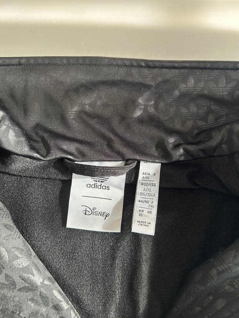 adidasミッキーマウス FIREBIRD モノグラム 刺繍 TRACKTOP