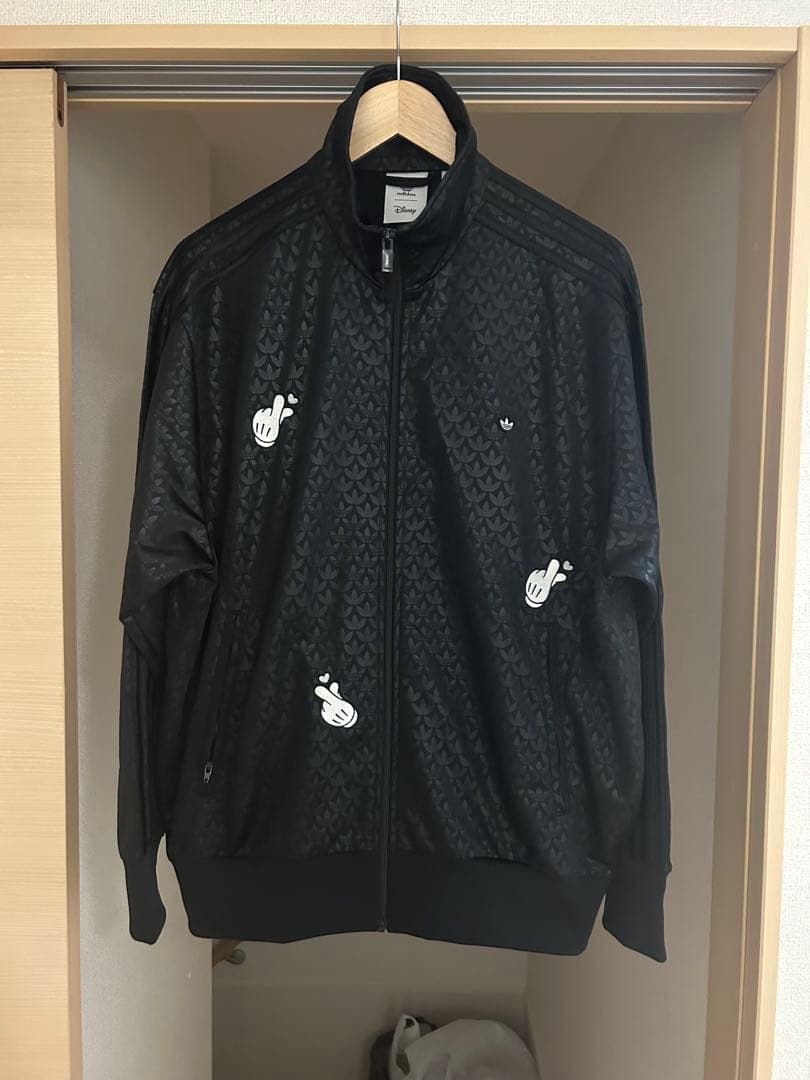 adidasミッキーマウス FIREBIRD モノグラム 刺繍 TRACKTOP