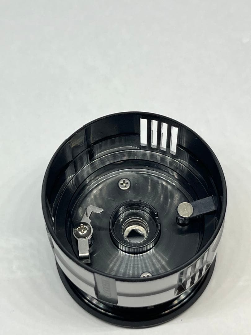 【新品未使用】SHIMANOシマノ23ヴァンキッシュ C2000SHGスプール