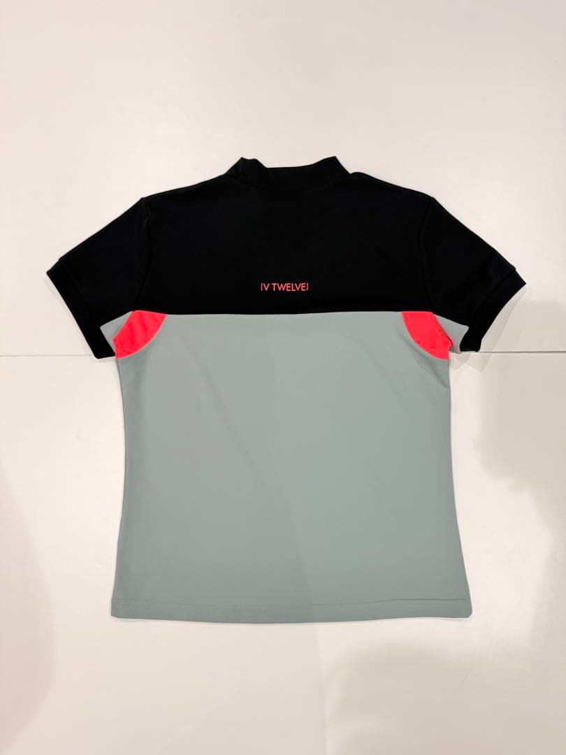 【新品】V12 レディース　半袖モックネック＆スカート　セットアップ　グレー　M