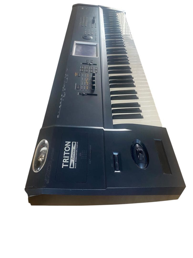 KORG triton extreme 76 コルグ
