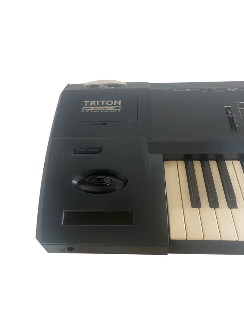 KORG triton extreme 76 コルグ