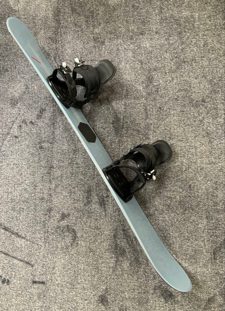 良品　SALOMON スノーボード 144cm バインディング付