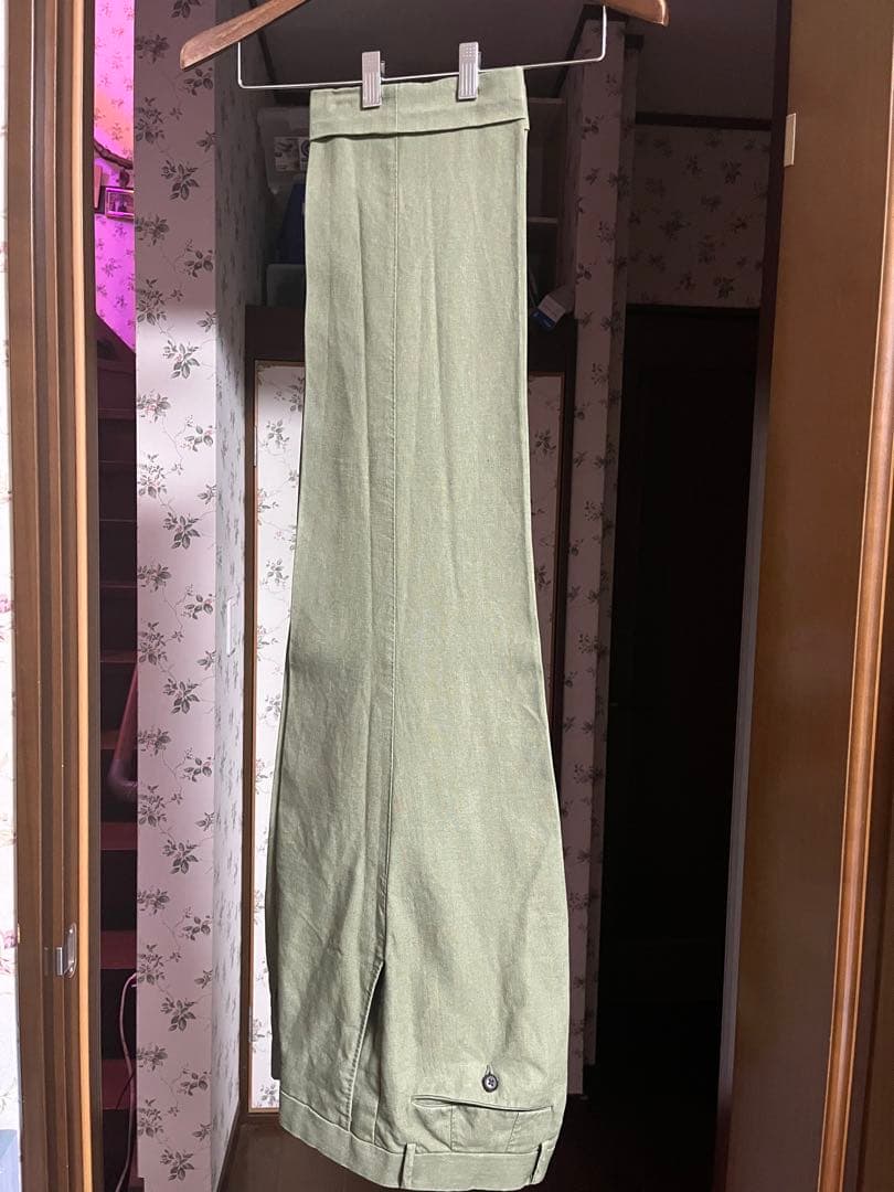 サルトリア　リング　オリーブ色アイリッシュリネン　グリーンリネンスーツ