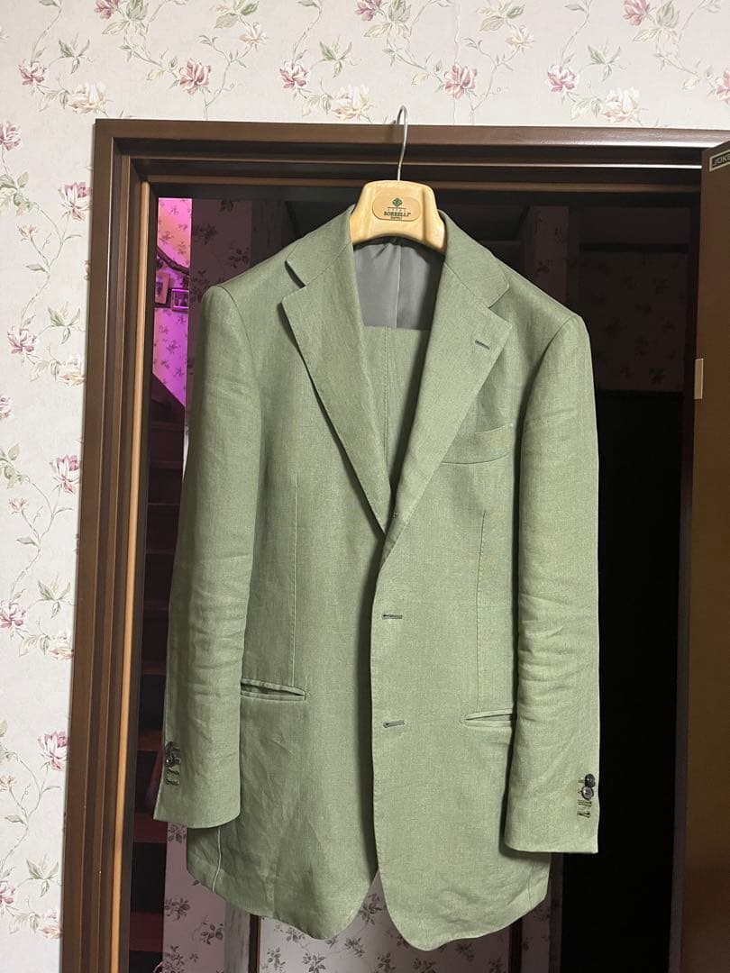 サルトリア　リング　オリーブ色アイリッシュリネン　グリーンリネンスーツ